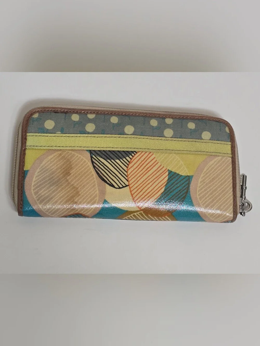 Fossil Key-per Zip Around Clutch Wallet W/key